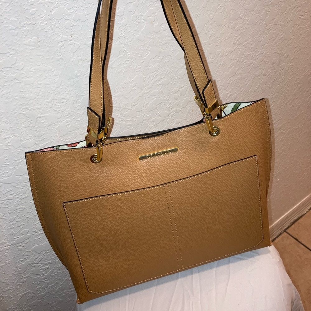 Beautiful Saddle BDONNA Tote bag and bag inside